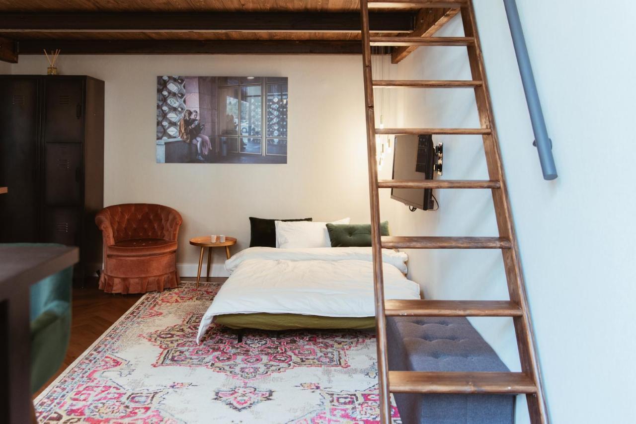 Loftbruecke, Am Platz Der Luftbruecke